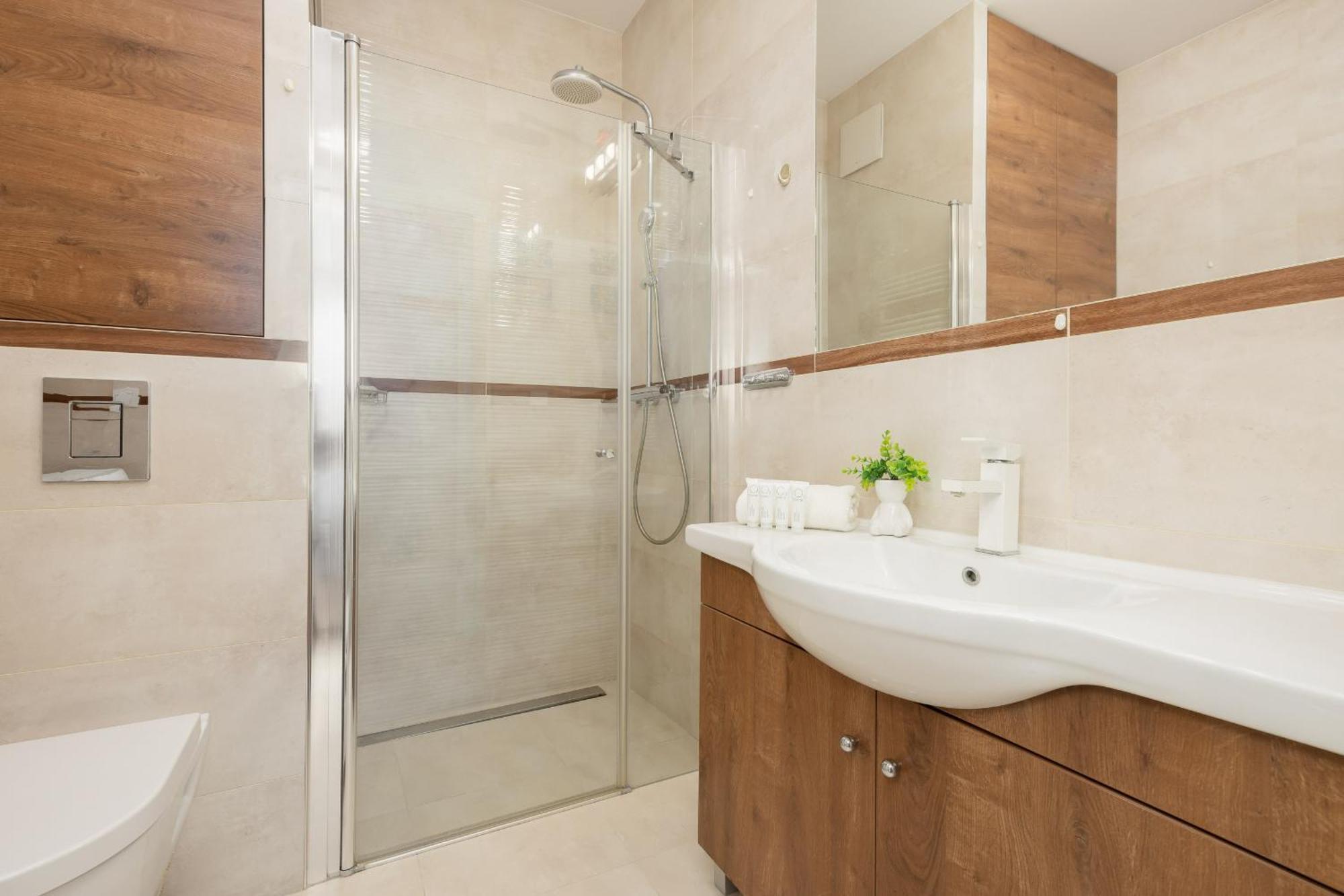 Bright Glowackiego For 2 People In By Renters Warsaw