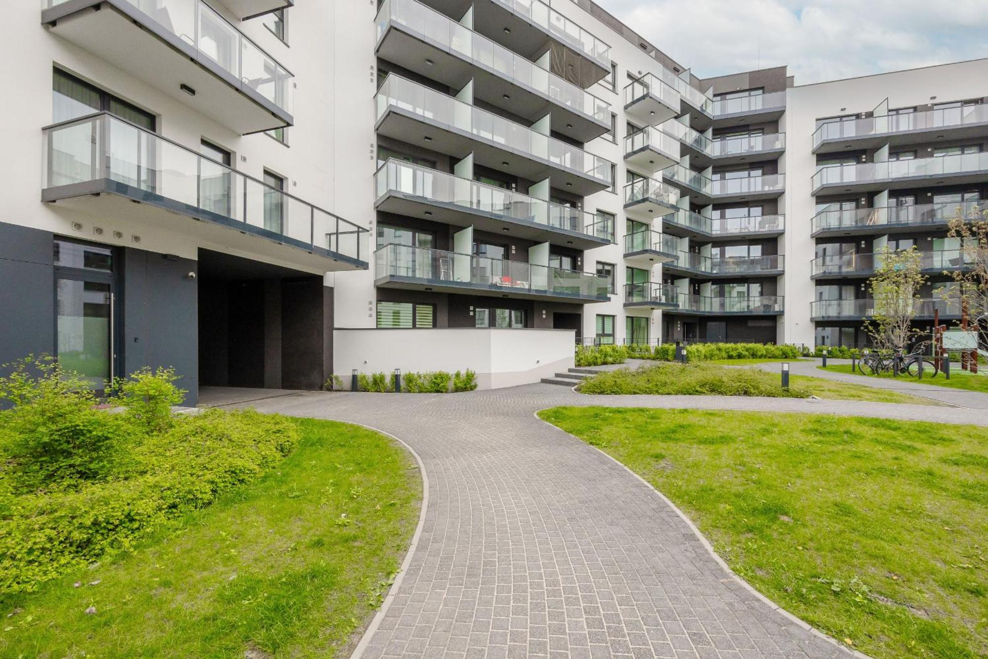 Apartament Przytulny Z Parkingiem I Tarasem W Warszawie By Rent Like
