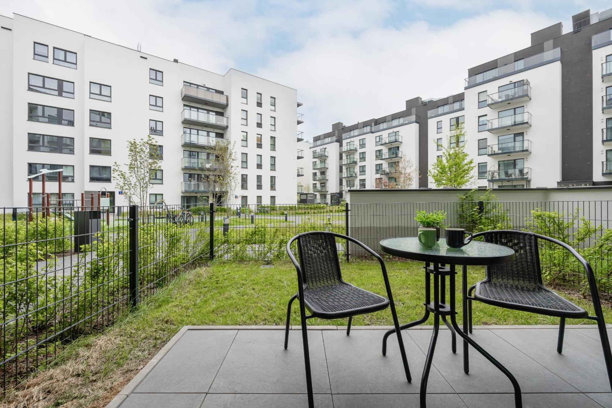 Apartament Przytulny Z Parkingiem I Tarasem W Warszawie By Rent Like *