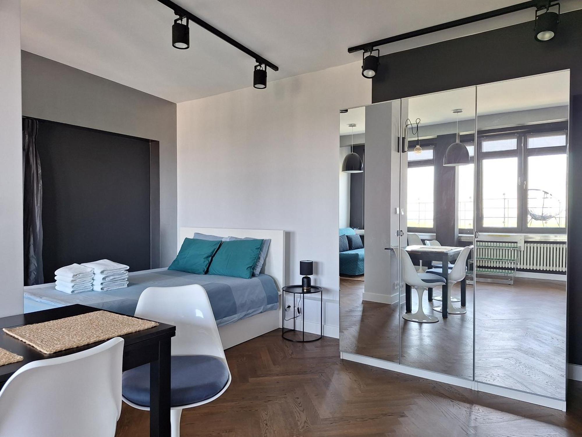 Wiejska 9 Apartment *