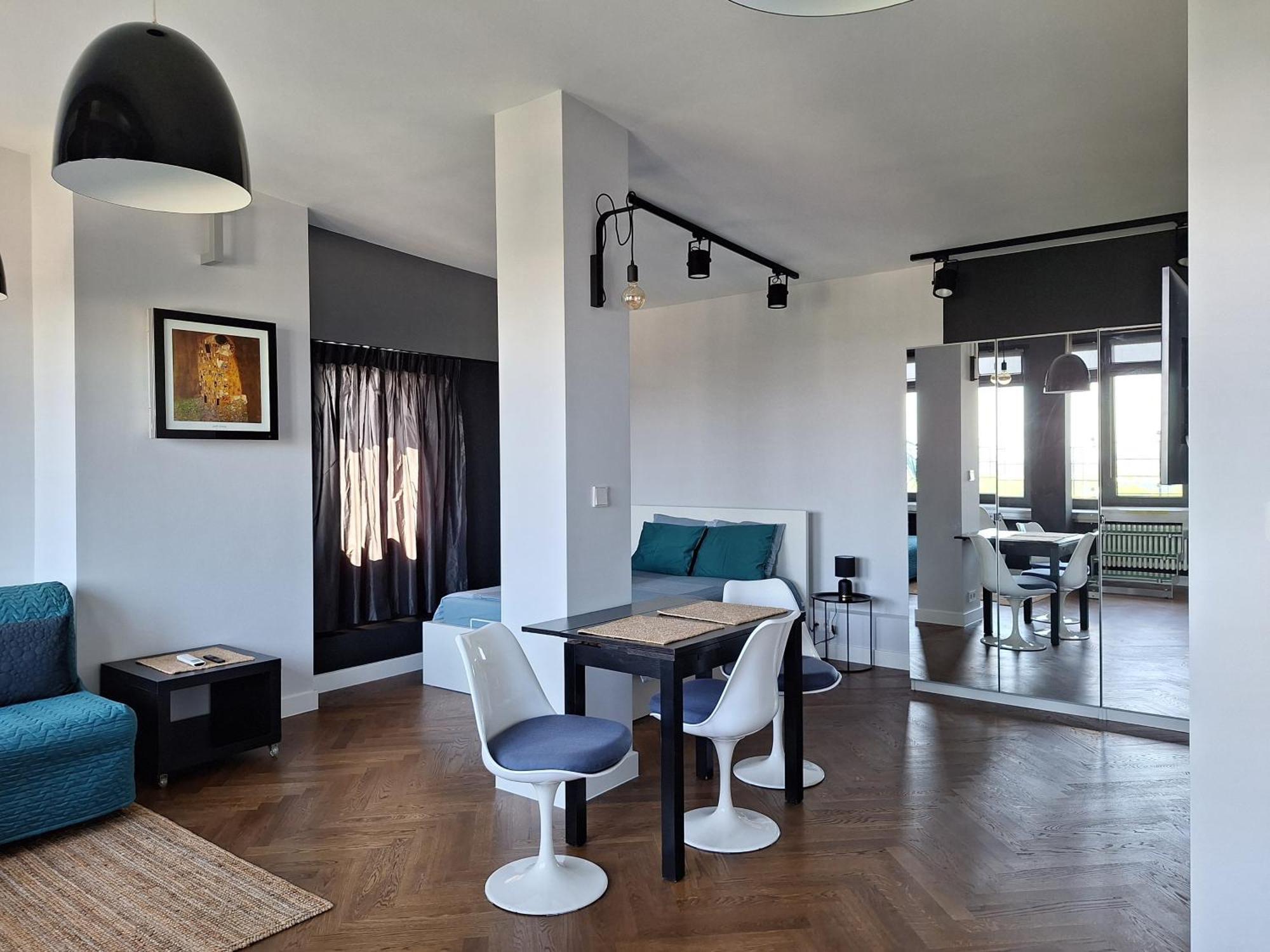 Wiejska 9 * Warsaw