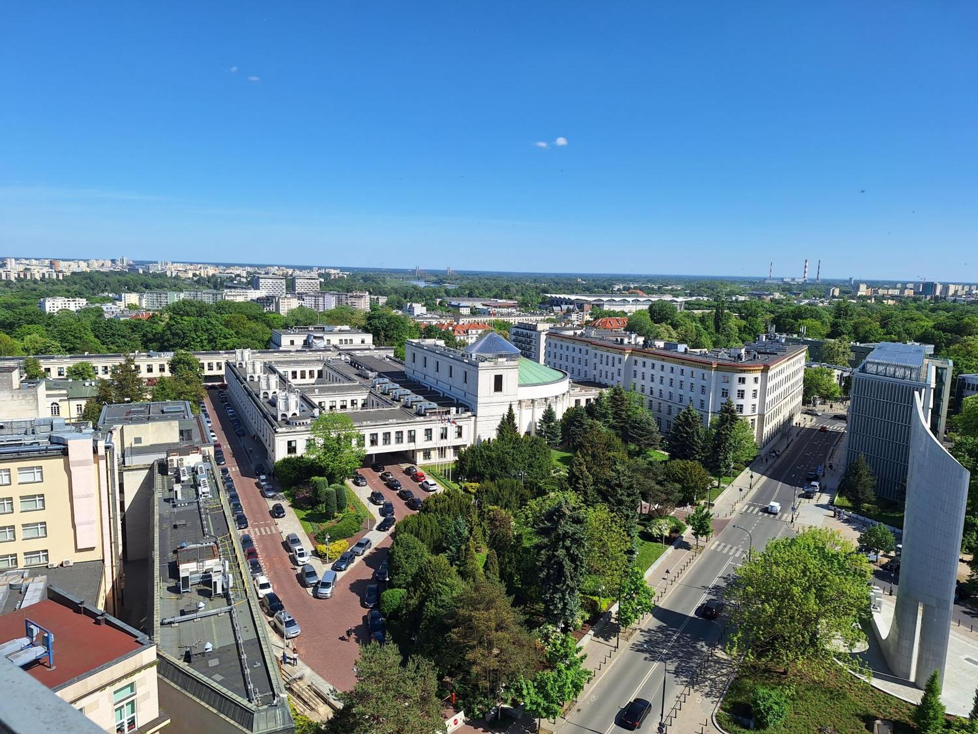 Apartment Wiejska 9 *