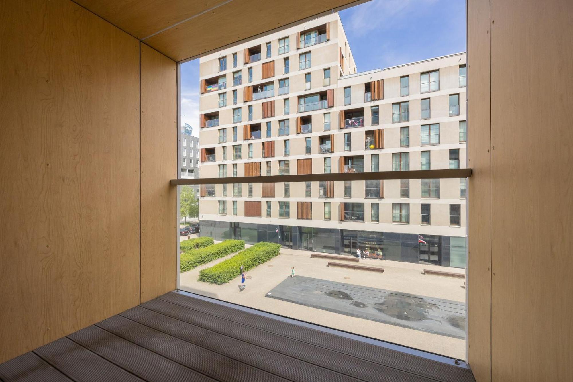 Cozy With Parking In The 19th District By Renters Apartment Warsaw