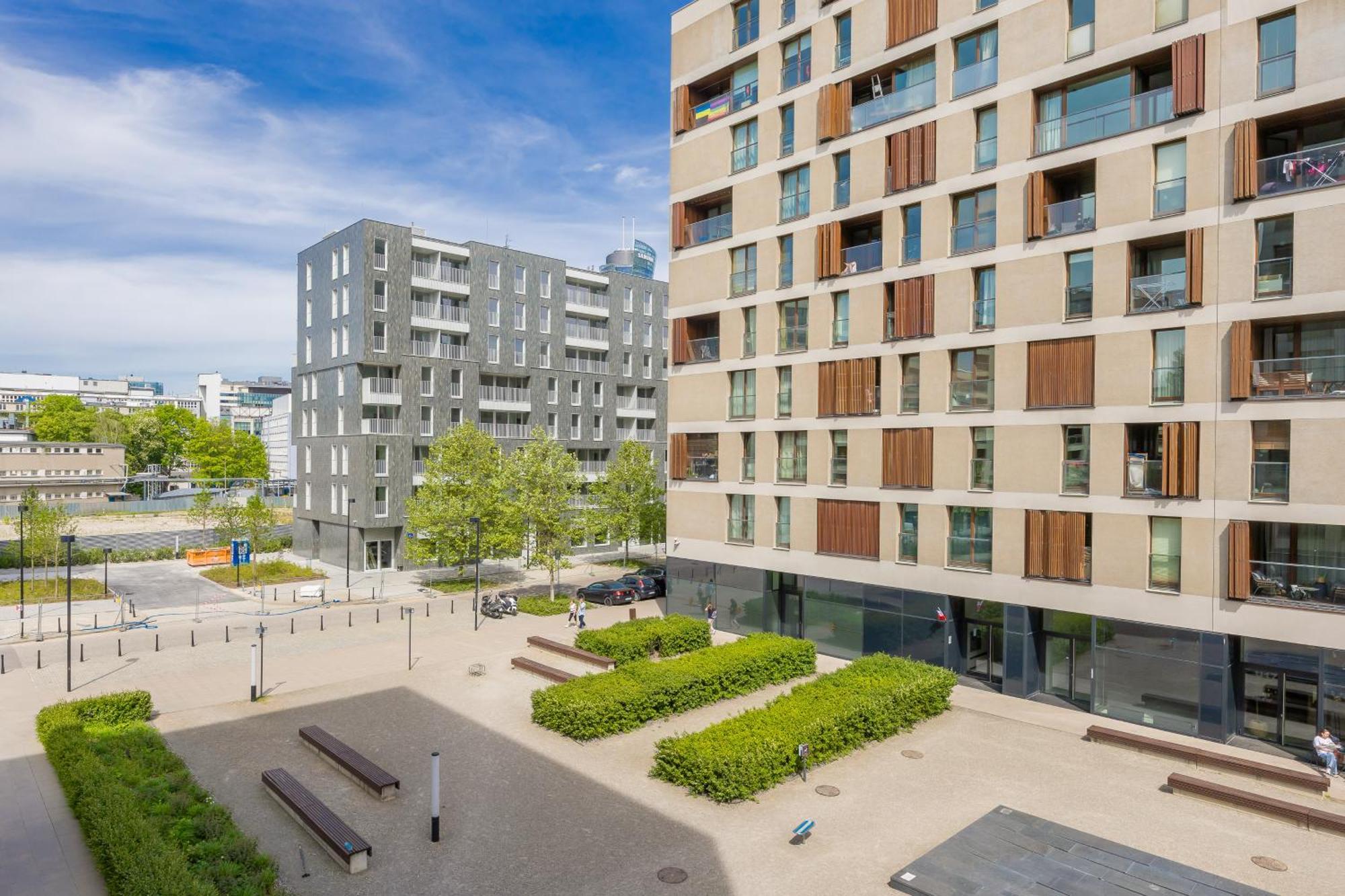Cozy With Parking In The 19th District By Renters Warsaw