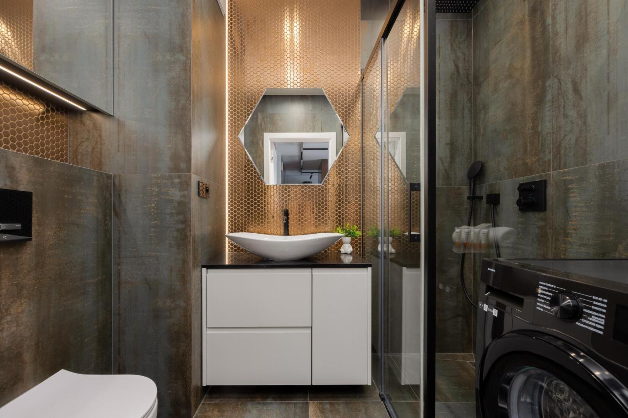 Cozy With Parking In The 19th District By Renters Apartment *
