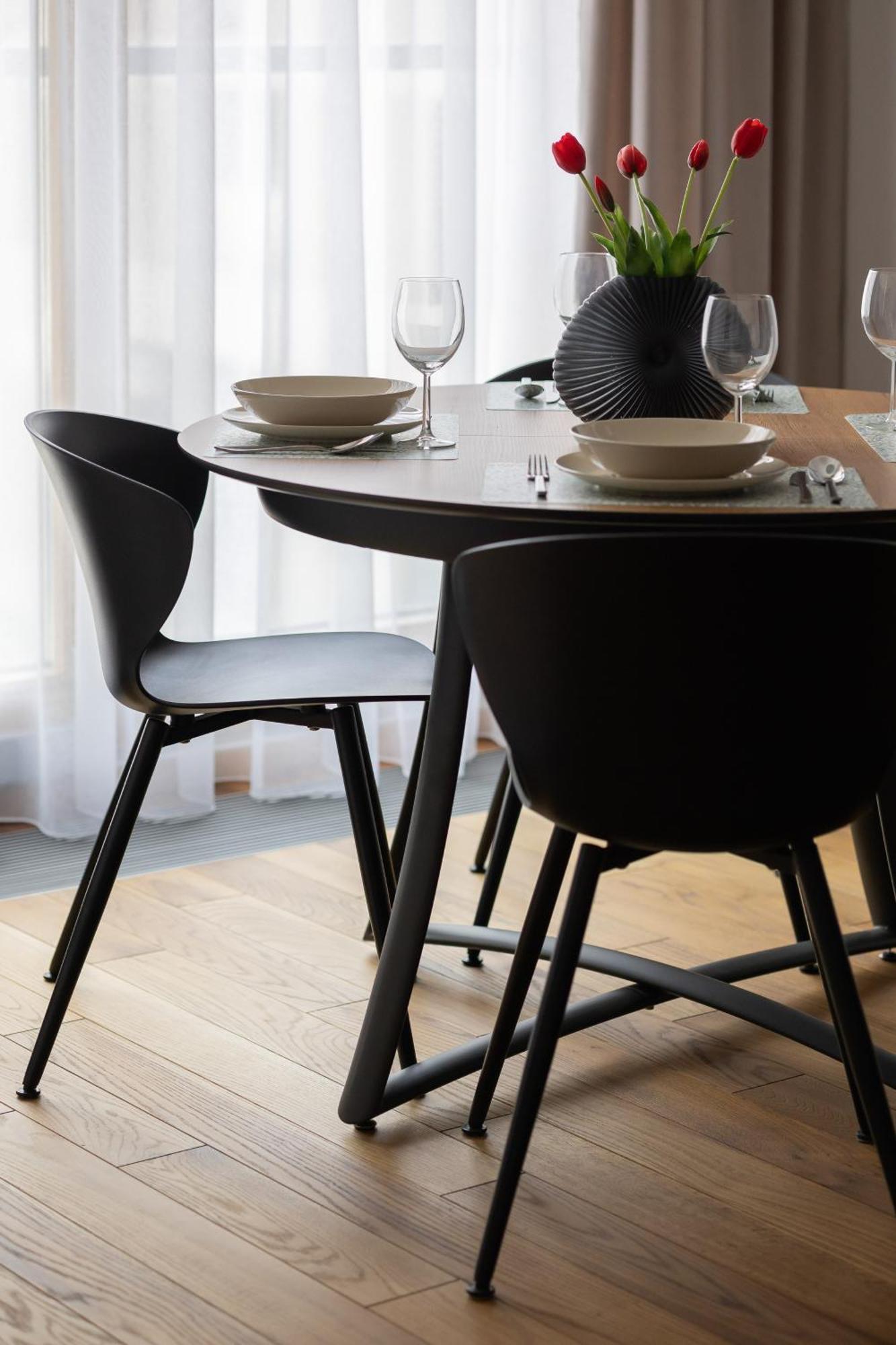 Apartment Cozy With Parking In The 19th District By Renters *