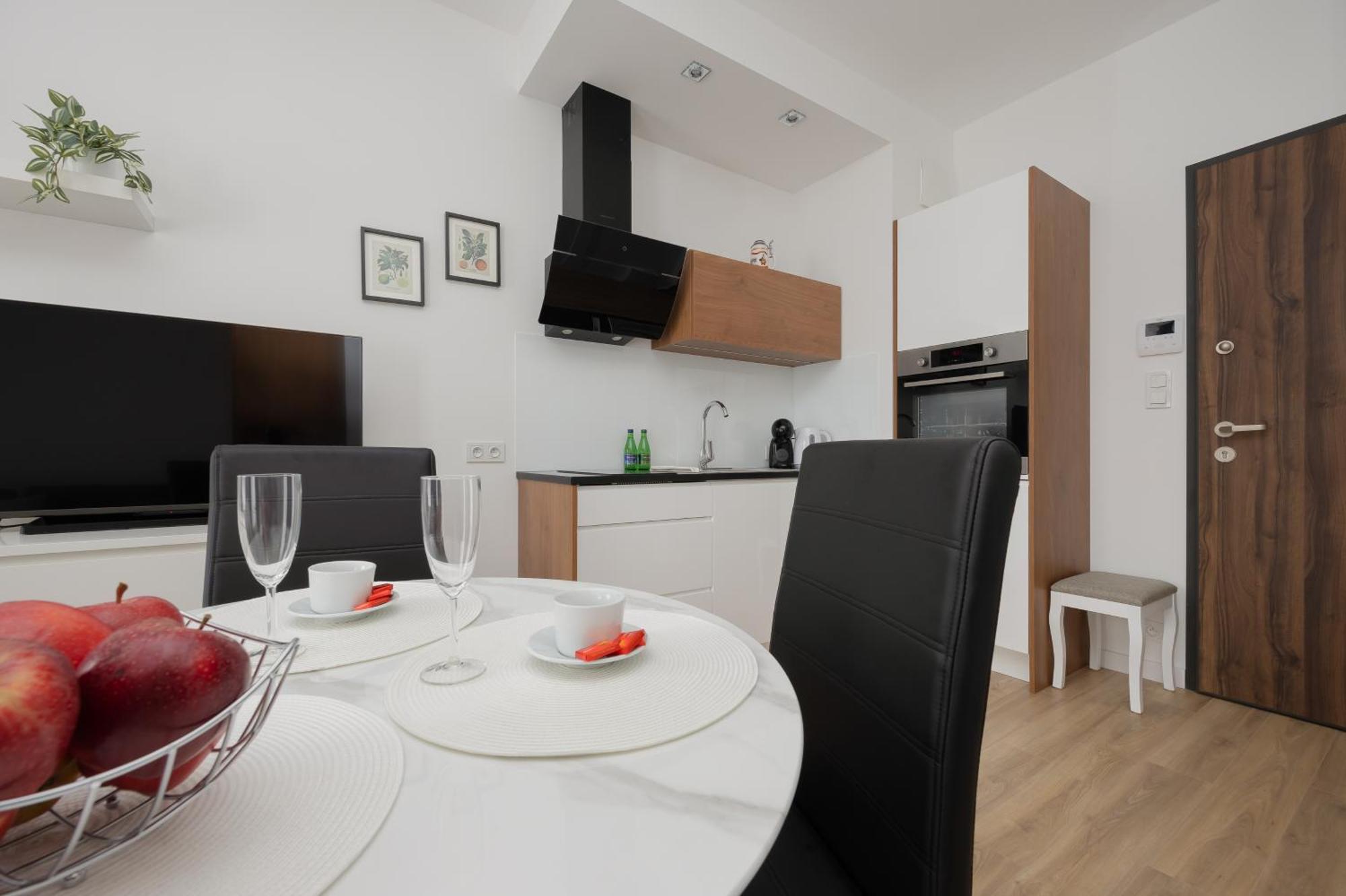 Apartment Holzera 6 Close To Medicover And Paley Warsaw