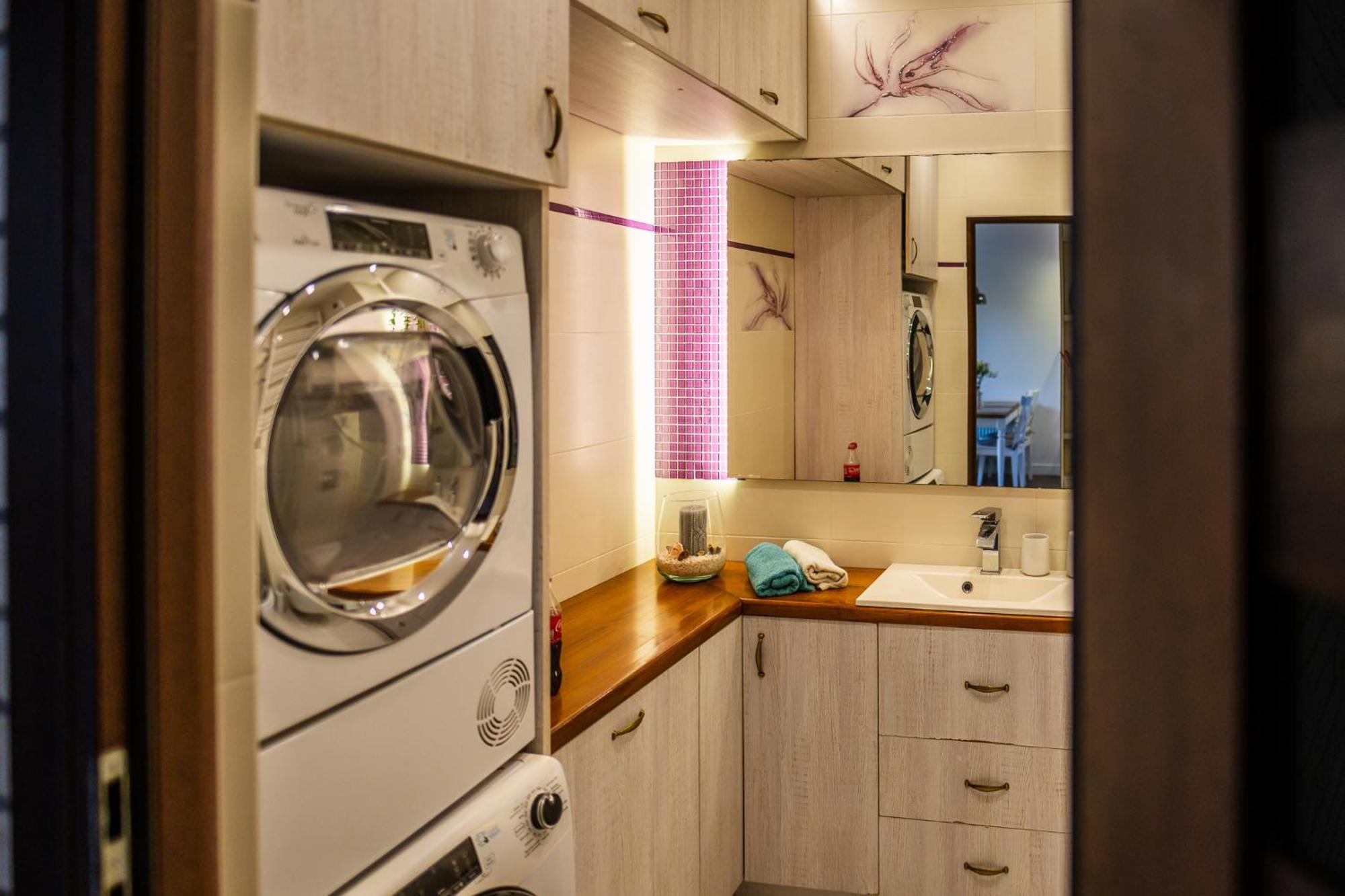 Apartment Rodzinny Relaks Z Ogrodem I Garazem Warsaw