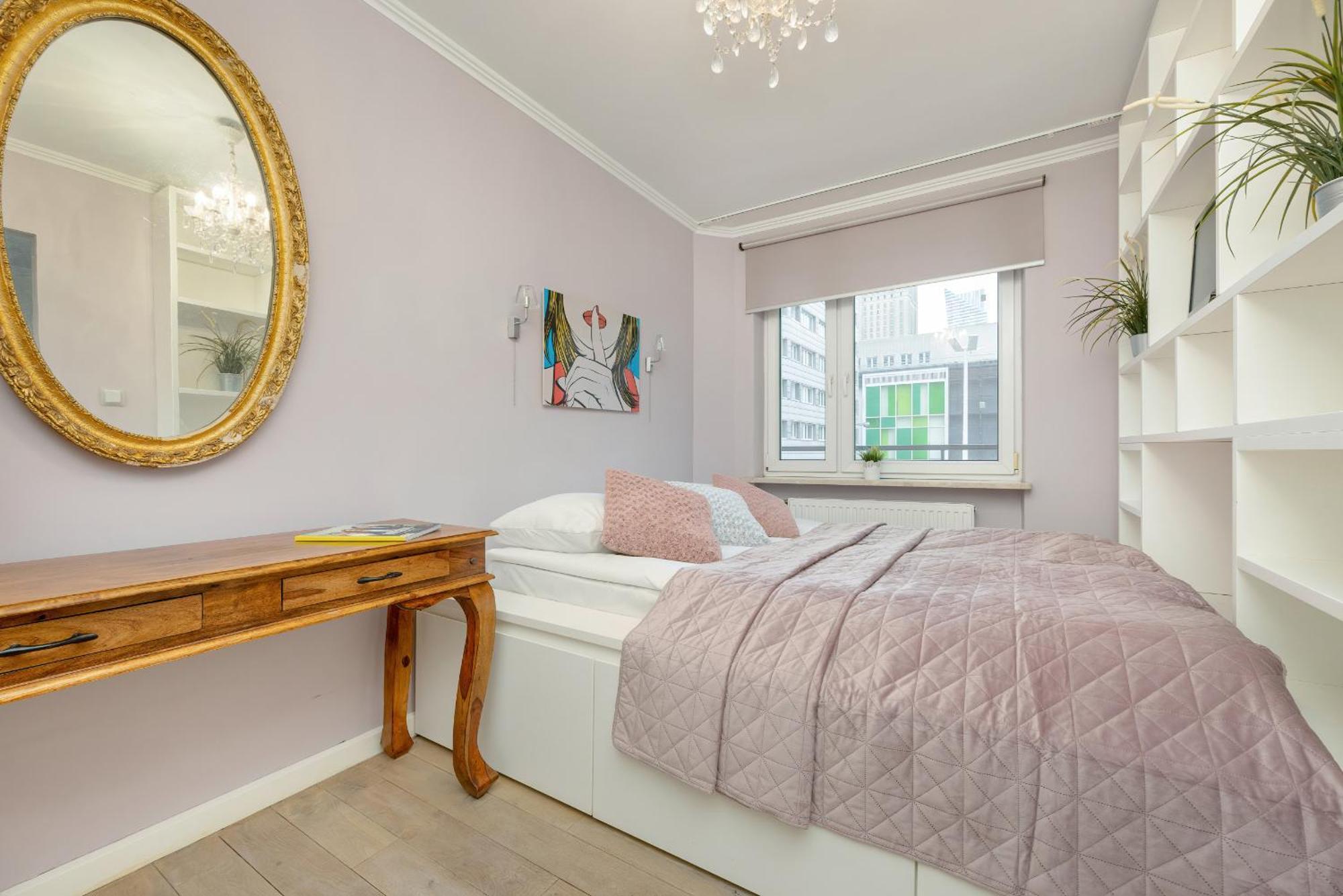 Apartament Central Near Metro Swietokrzyska By Renters Warszawa