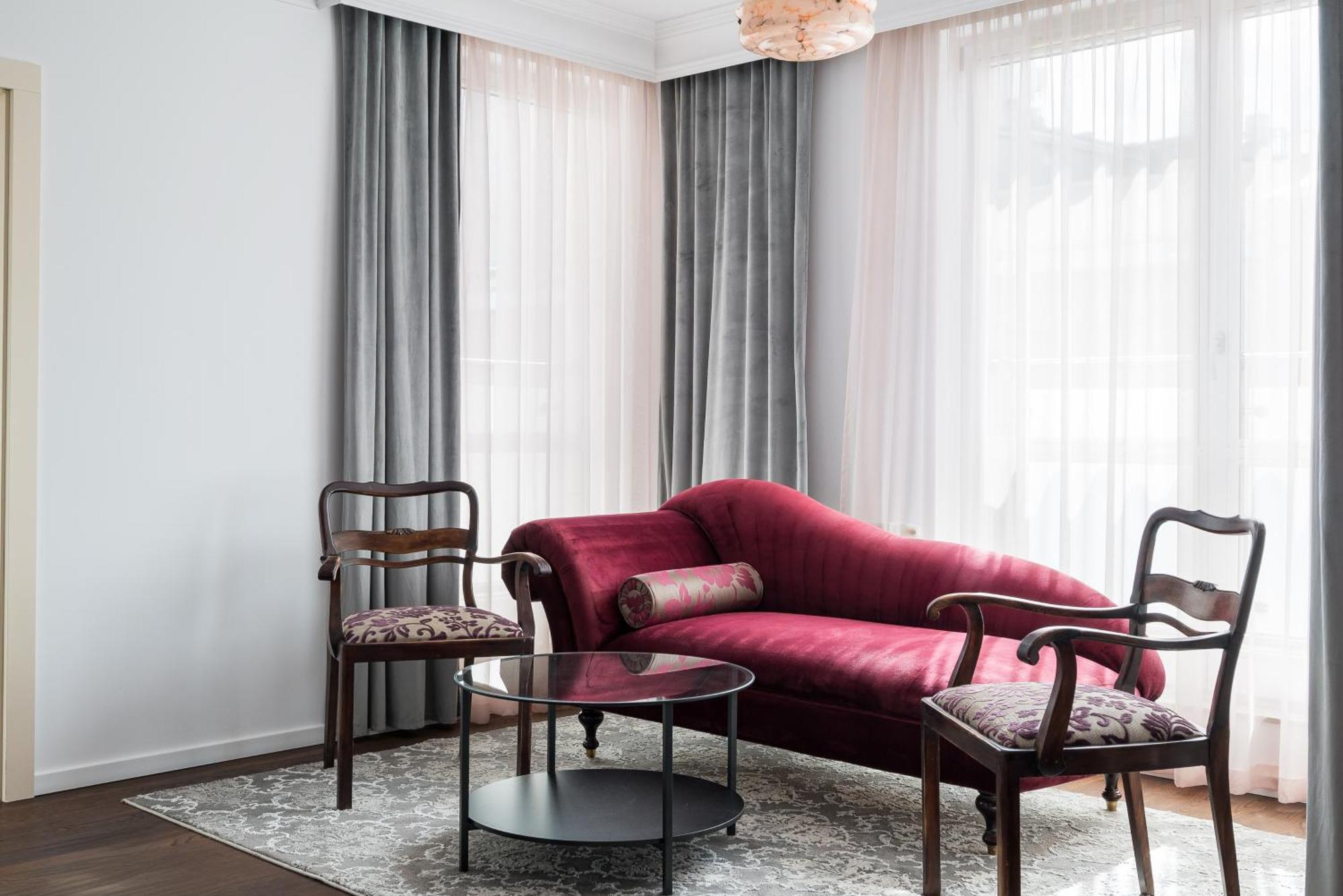 Wiktorska Standard Apartment Warsaw