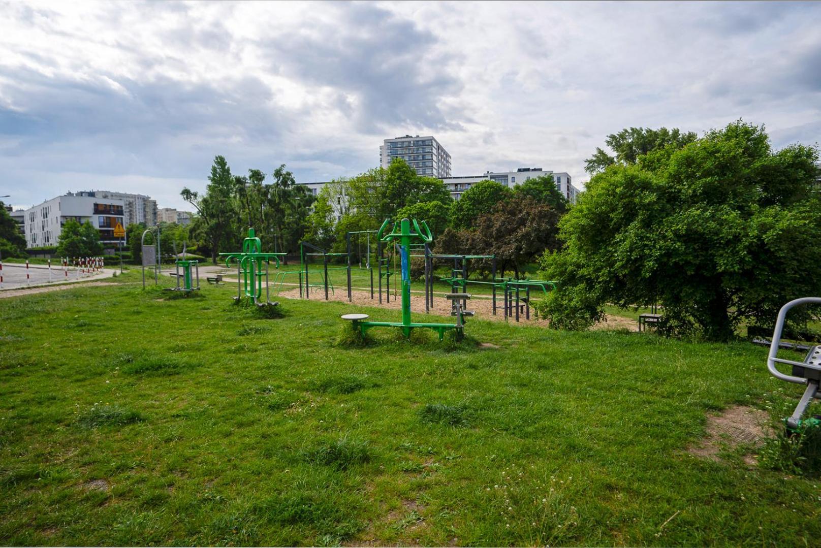 Apartment Studio - City View, Parks Nearby By Rentujemy