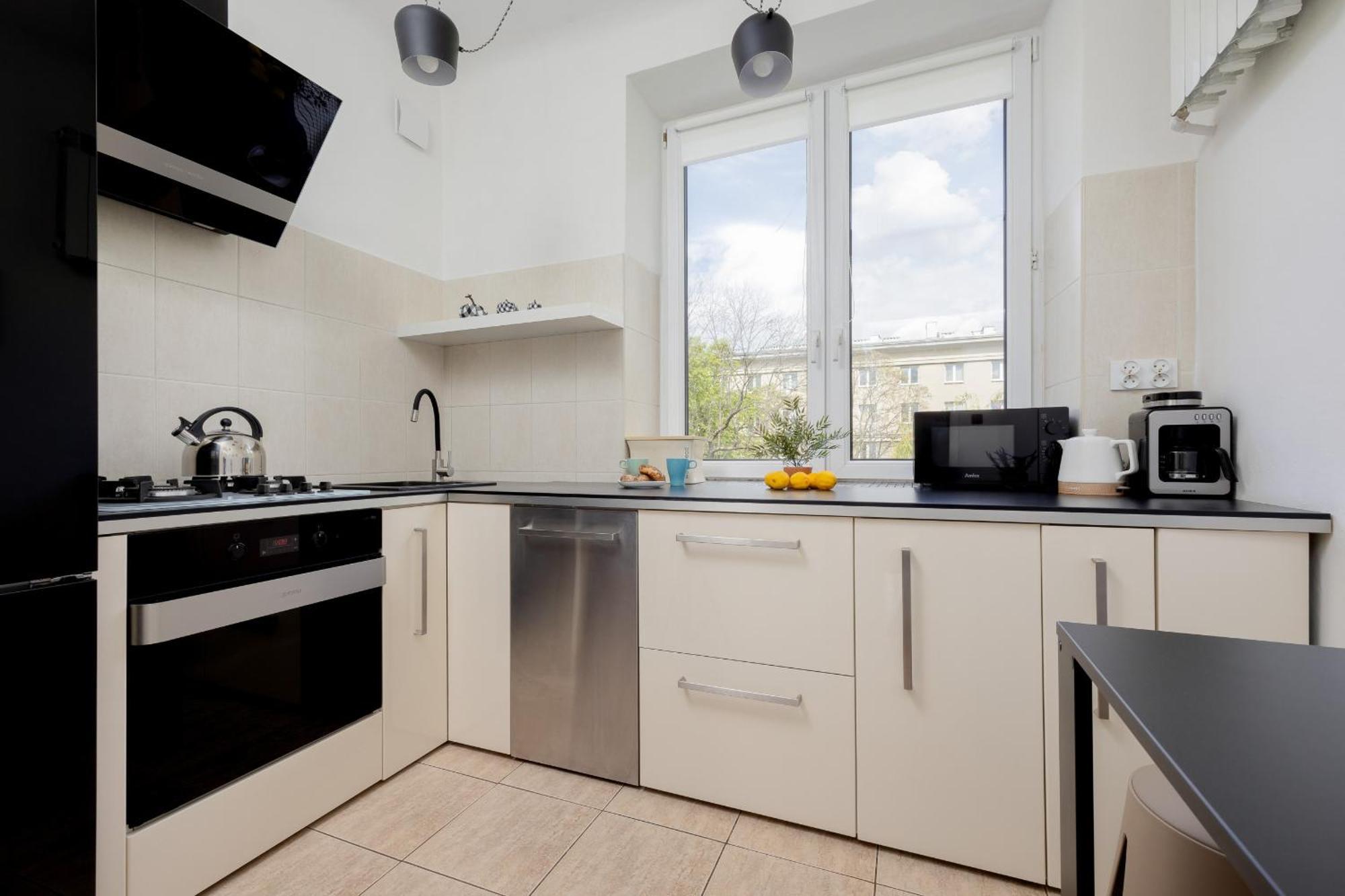 Beautiful & Modern Near The Center By Renters *