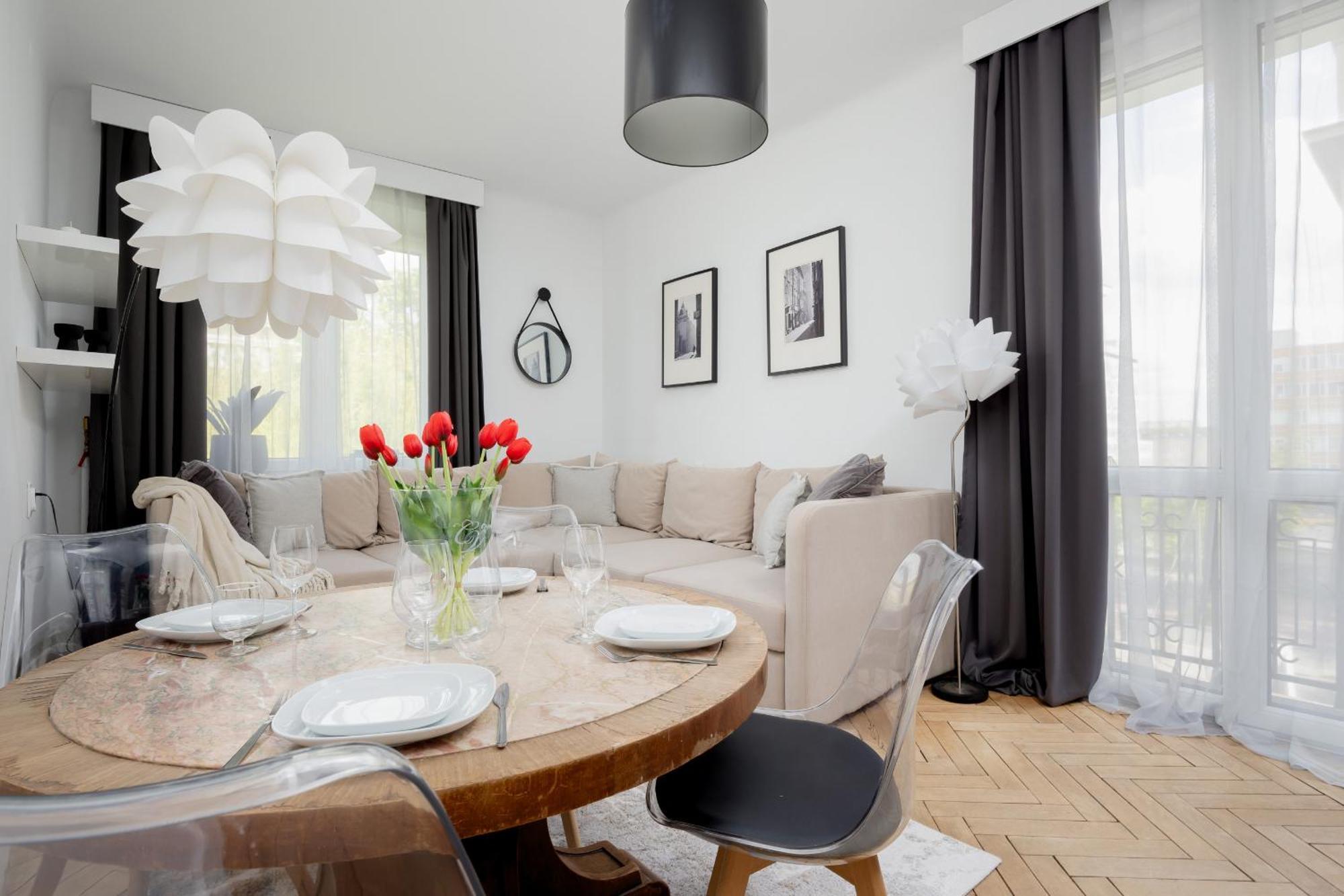 Beautiful & Modern Near The Center By Renters Warschau