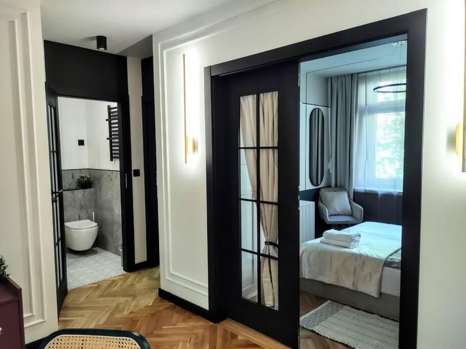 No. 8 / Nr 8 By Cooee * Warsaw