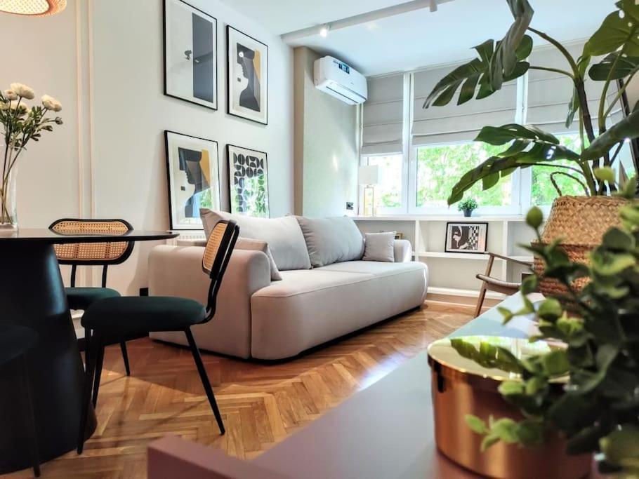 No. 8 / Nr 8 By Cooee Apartment Warsaw