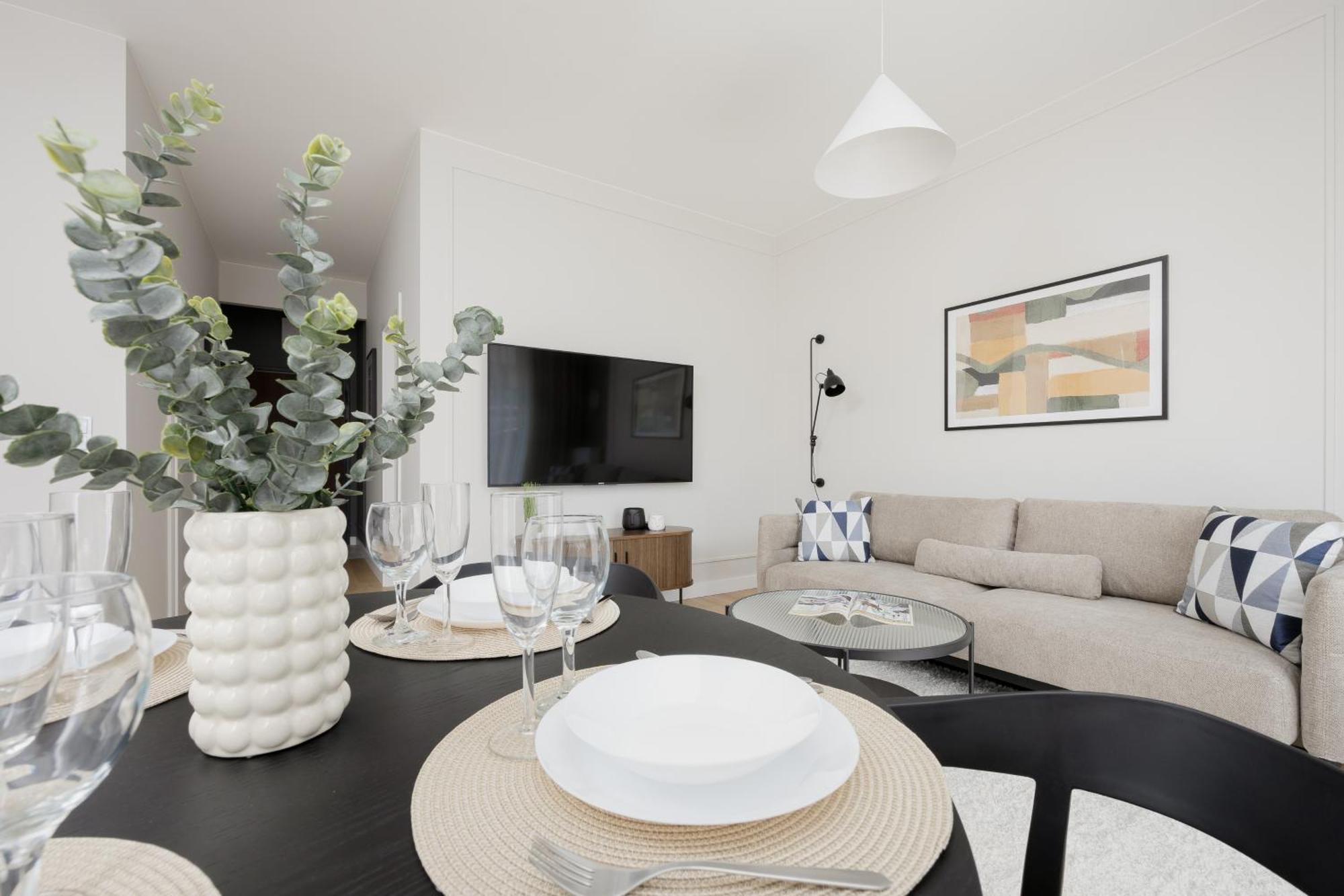 Luxurious In With Sauna And Gym By Renters Prestige