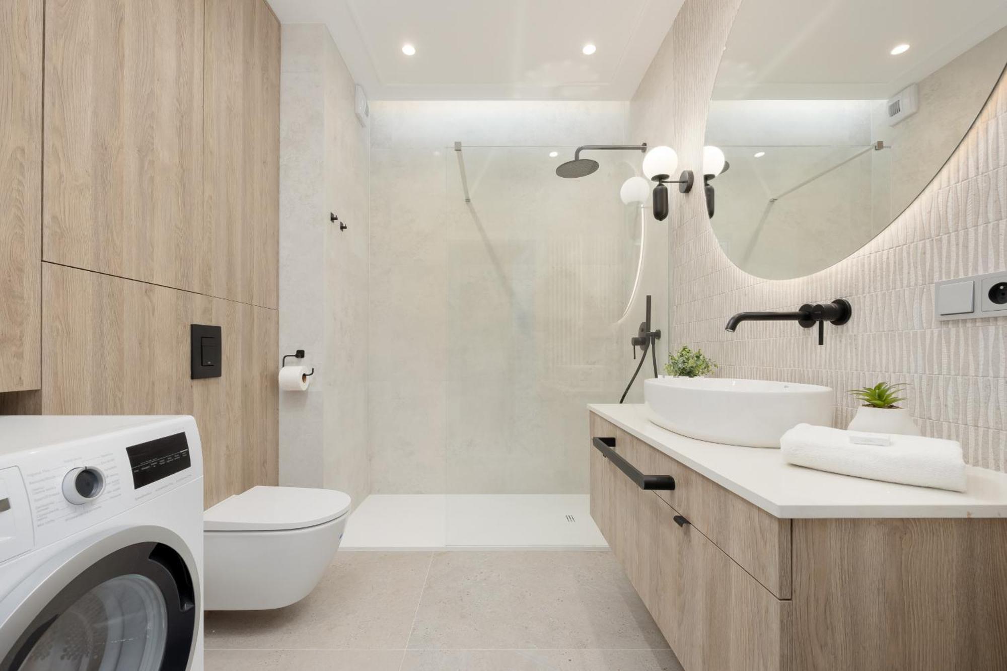 Căn hộ Luxurious In With Sauna And Gym By Renters Prestige