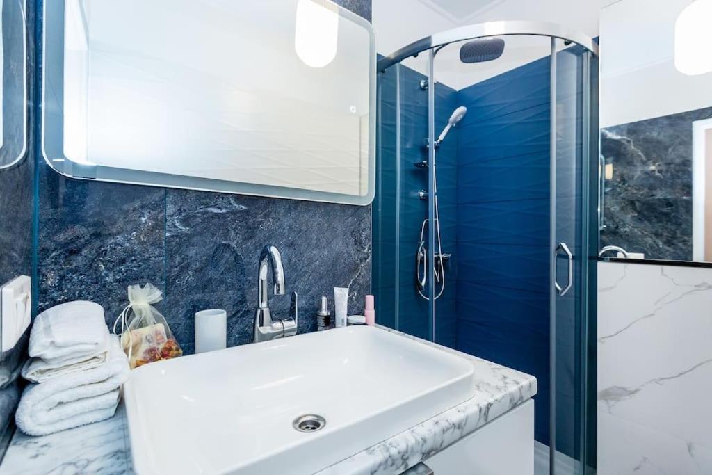 Elegant, Comfortable In The Heart Of Warsaw! Apartament