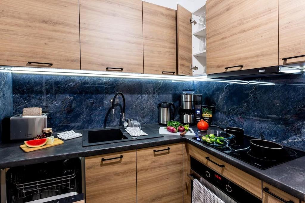Elegant, Comfortable In The Heart Of Warsaw! *