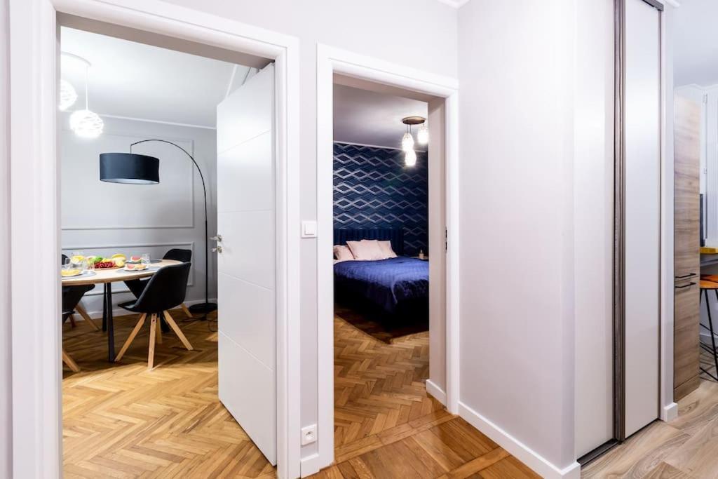 Elegant, Comfortable In The Heart Of Warsaw! Apartament Warszawa