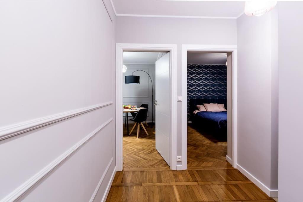 Apartament Elegant, Comfortable In The Heart Of Warsaw! Warszawa