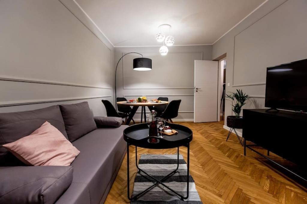Apartament Elegant, Comfortable In The Heart Of Warsaw! Warszawa