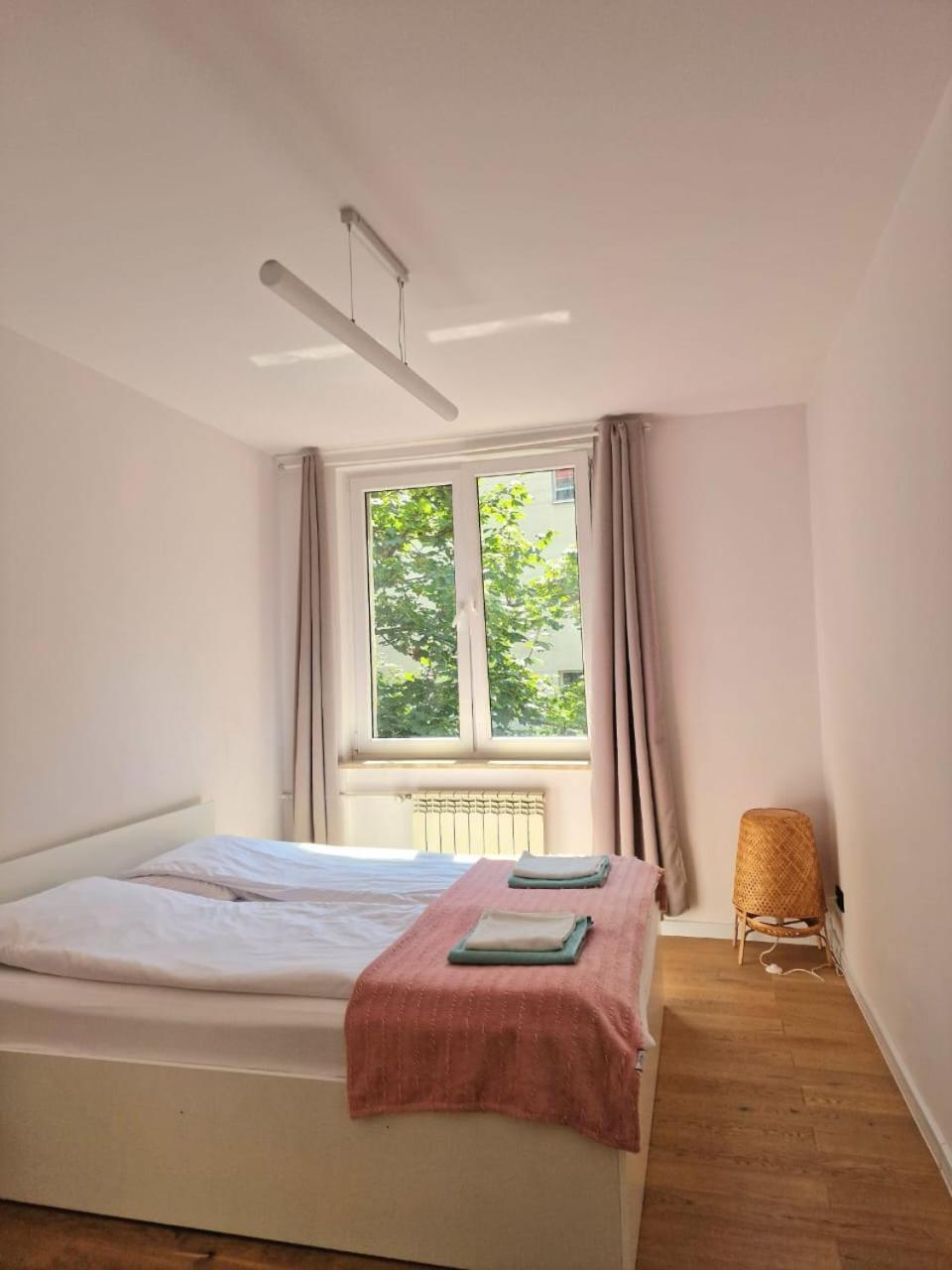 Stepinska Royal 2 Bedroom Apartment *