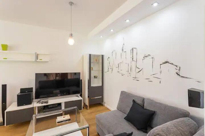 Golden - Big Luxury And Bright - Siedmiogrodzka 1 *