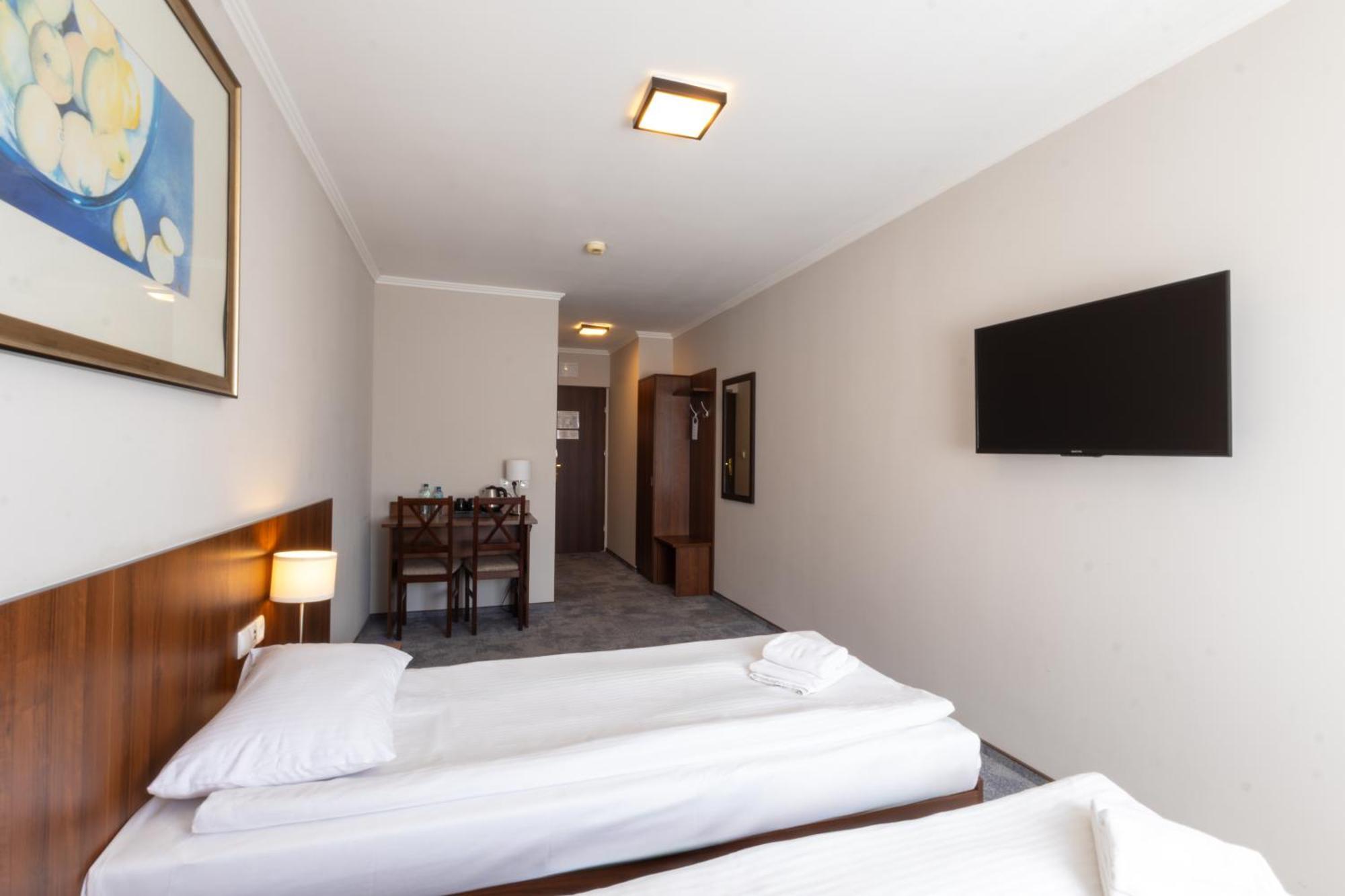 Hit Hotel Warsaw