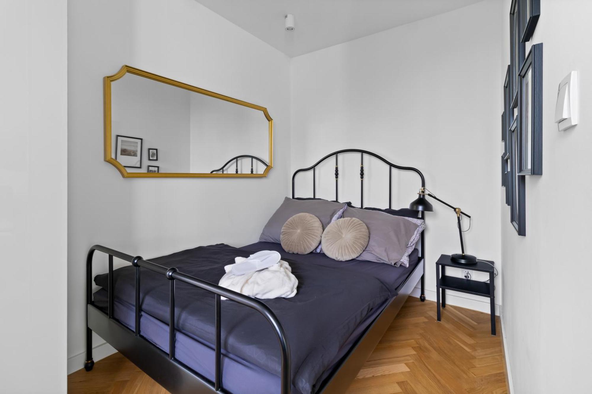 Studio Muranow Ii By Esteum Host Apartment Warsaw