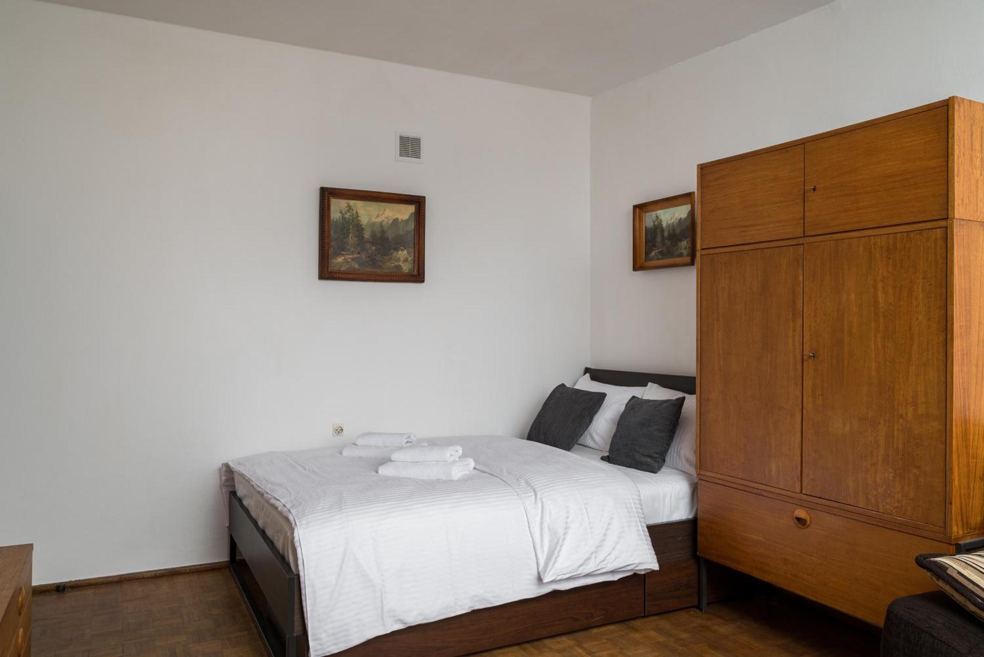 Apartment Old Town 3-bedroom