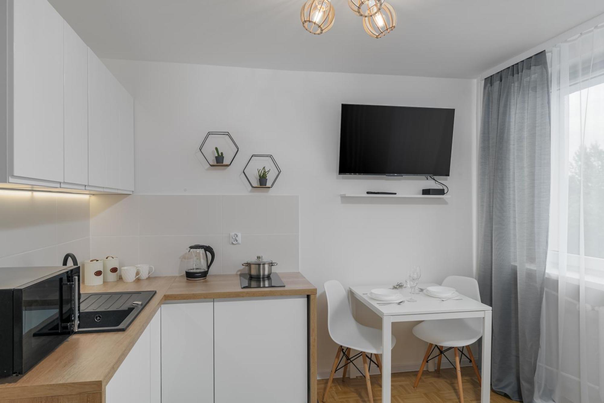 Apartament Reymonta 23 B - 5 Min Metro - 15 Min Centrum - 10 Min Cmkp Warszawa