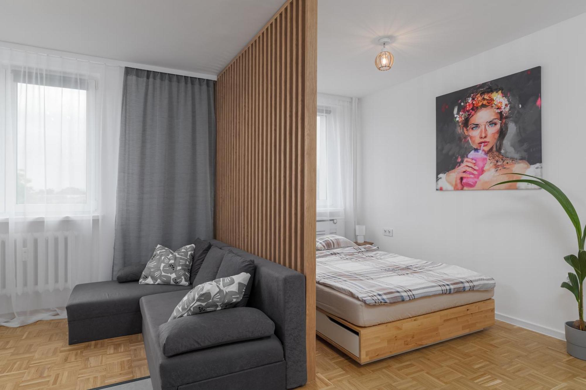 Apartament Reymonta 23 B - 5 Min Metro - 15 Min Centrum - 10 Min Cmkp