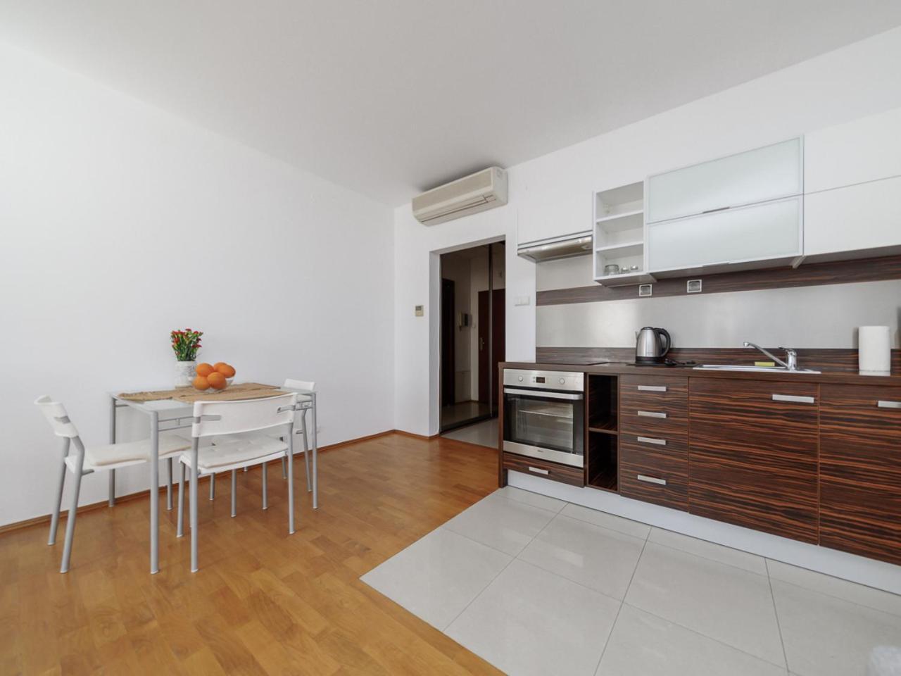 Apartament Near The Us Embassy