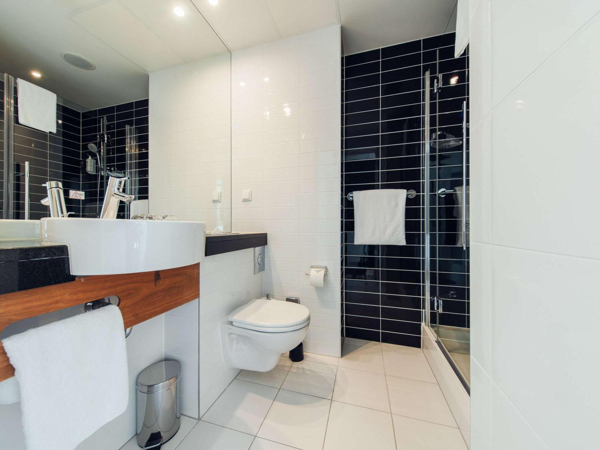 Ibis Styles Airport Hotel Warsaw