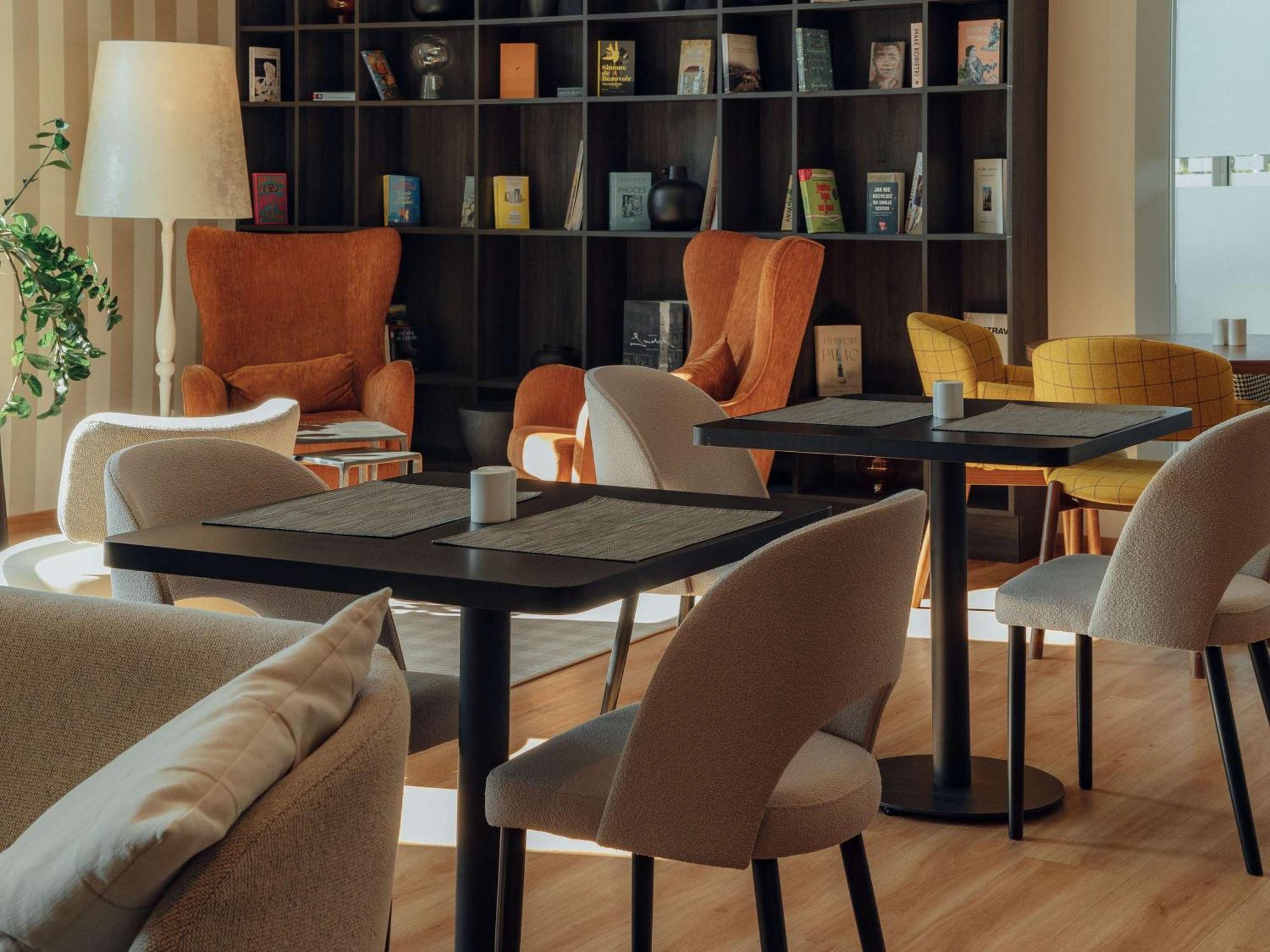 Ibis Styles Airport Warsaw