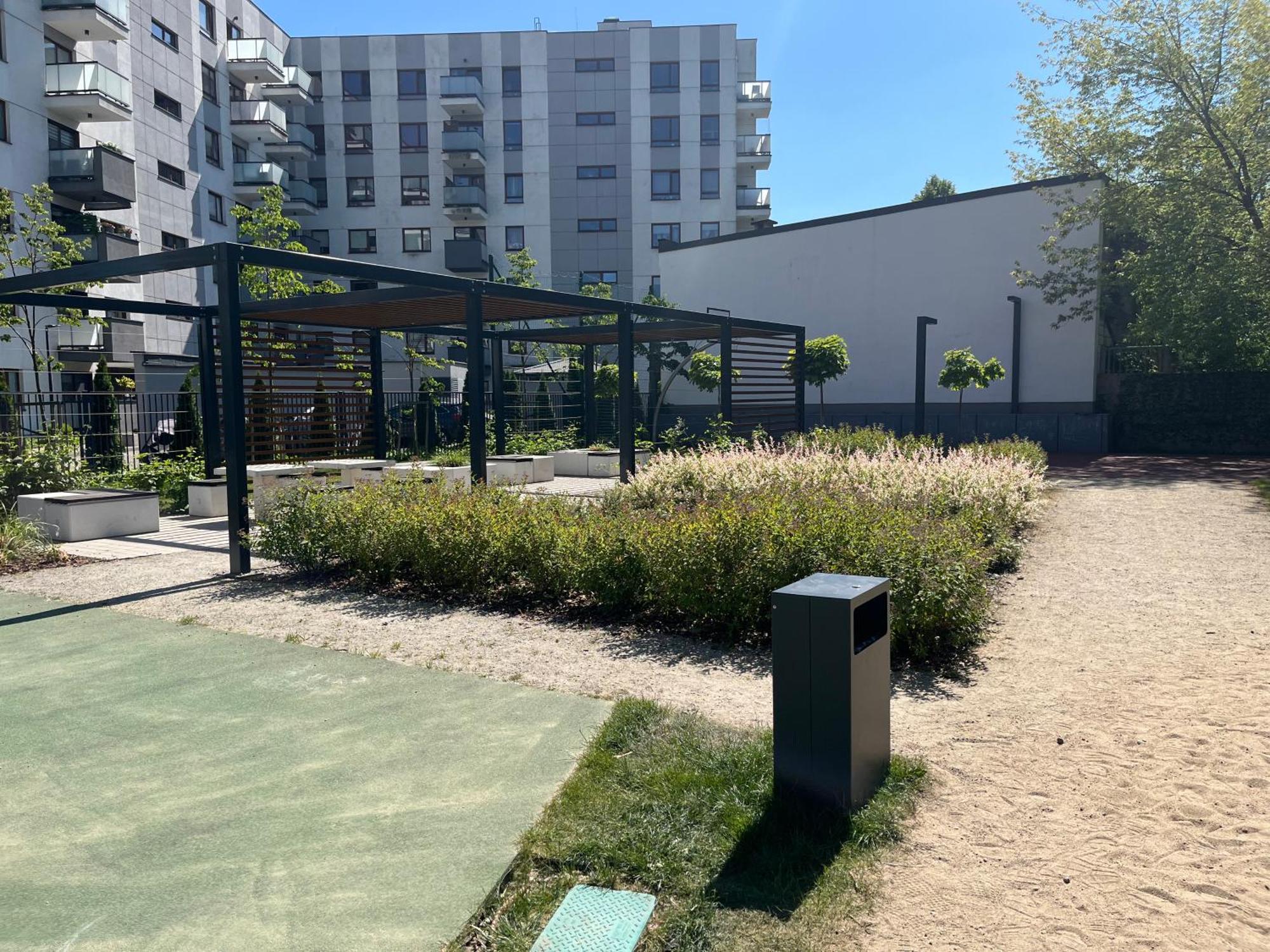 Airport Wyscigi - City And Green View With Underground Garage