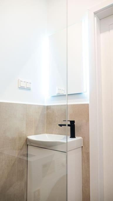 Apartment Mini Kawalerka W Samym Centrum Warszawy