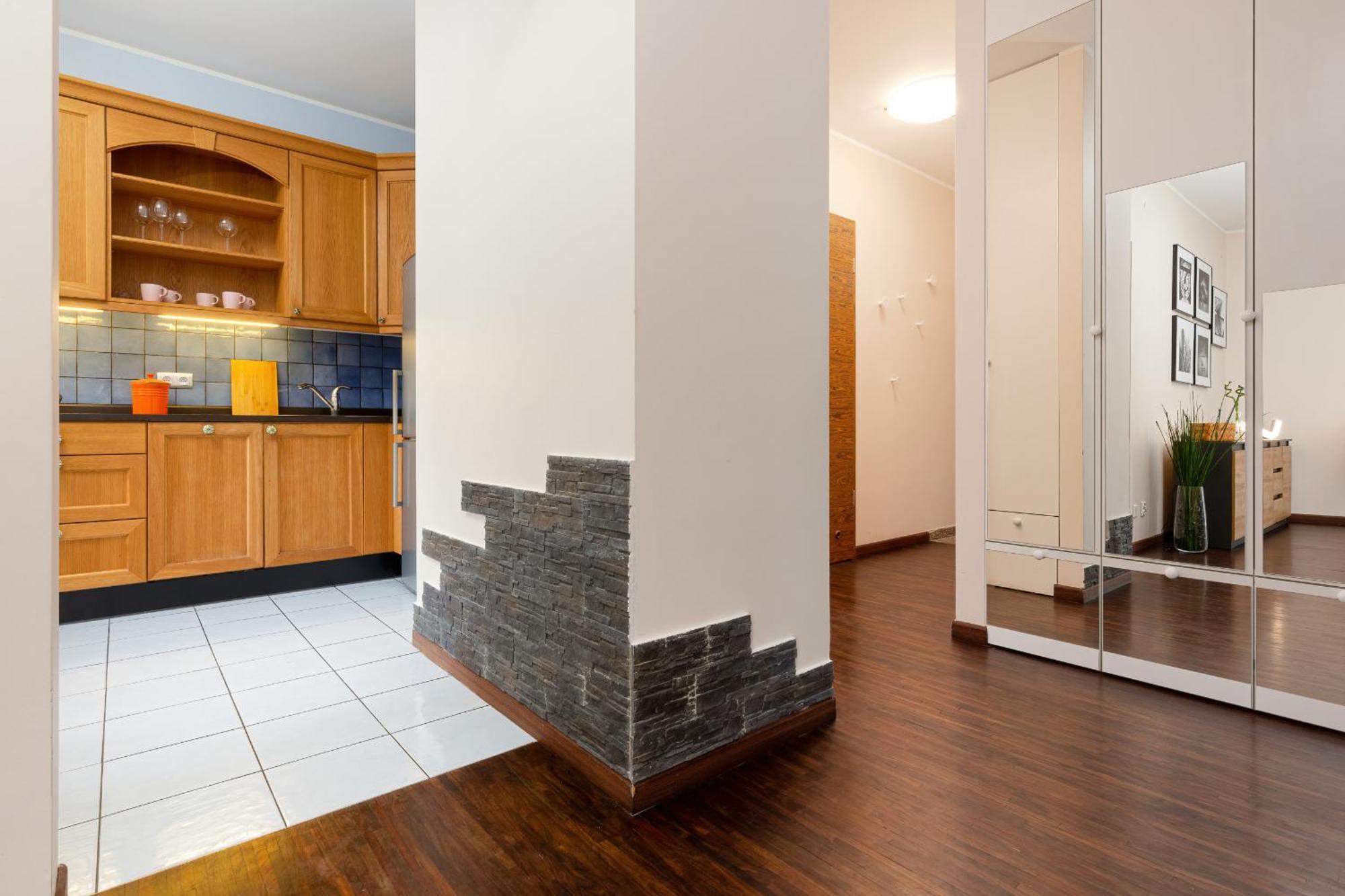 Wola Banderii By Renters * Warszawa