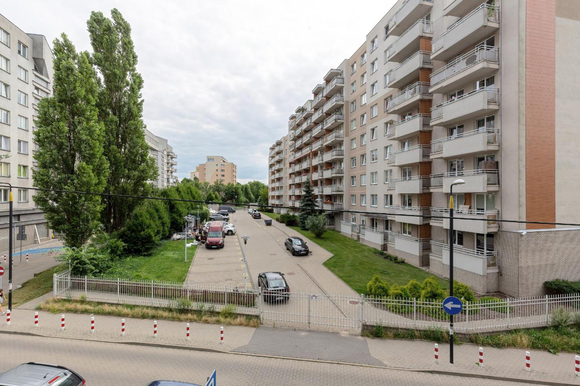 Wola Banderii By Renters Warszawa