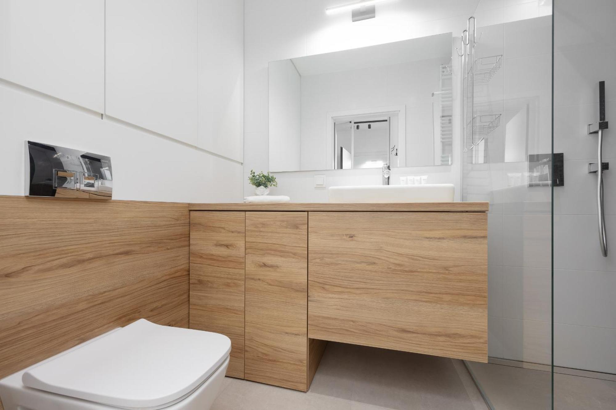 Industrial With Parking Wola By Renters Apartment