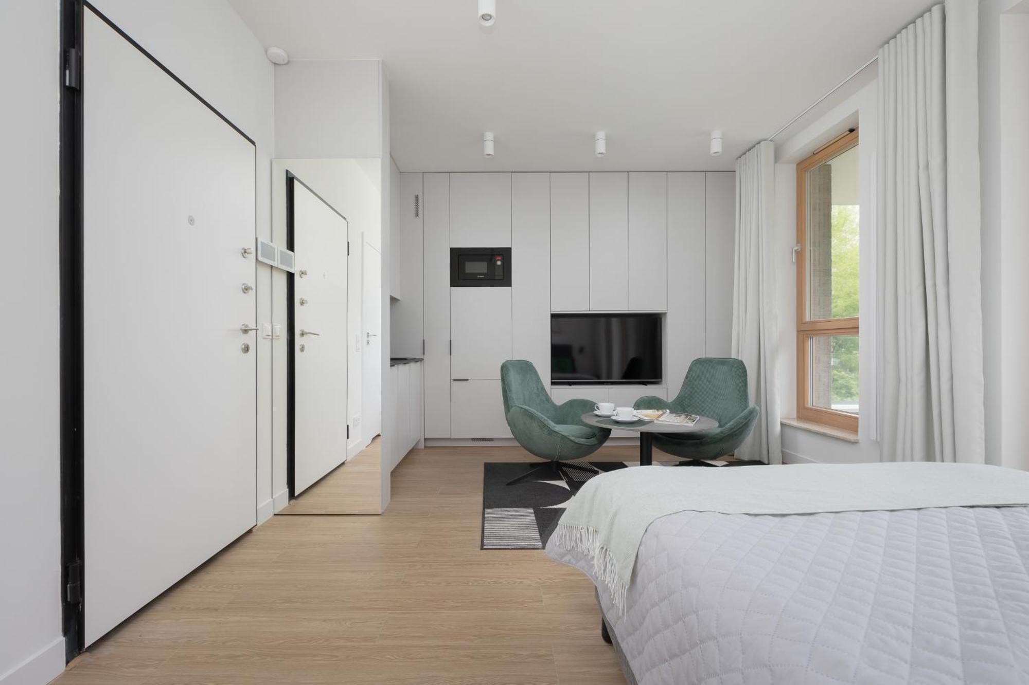 Exclusive And Modern In With Air Conditioning And Desk By Renters Prestige Warsaw