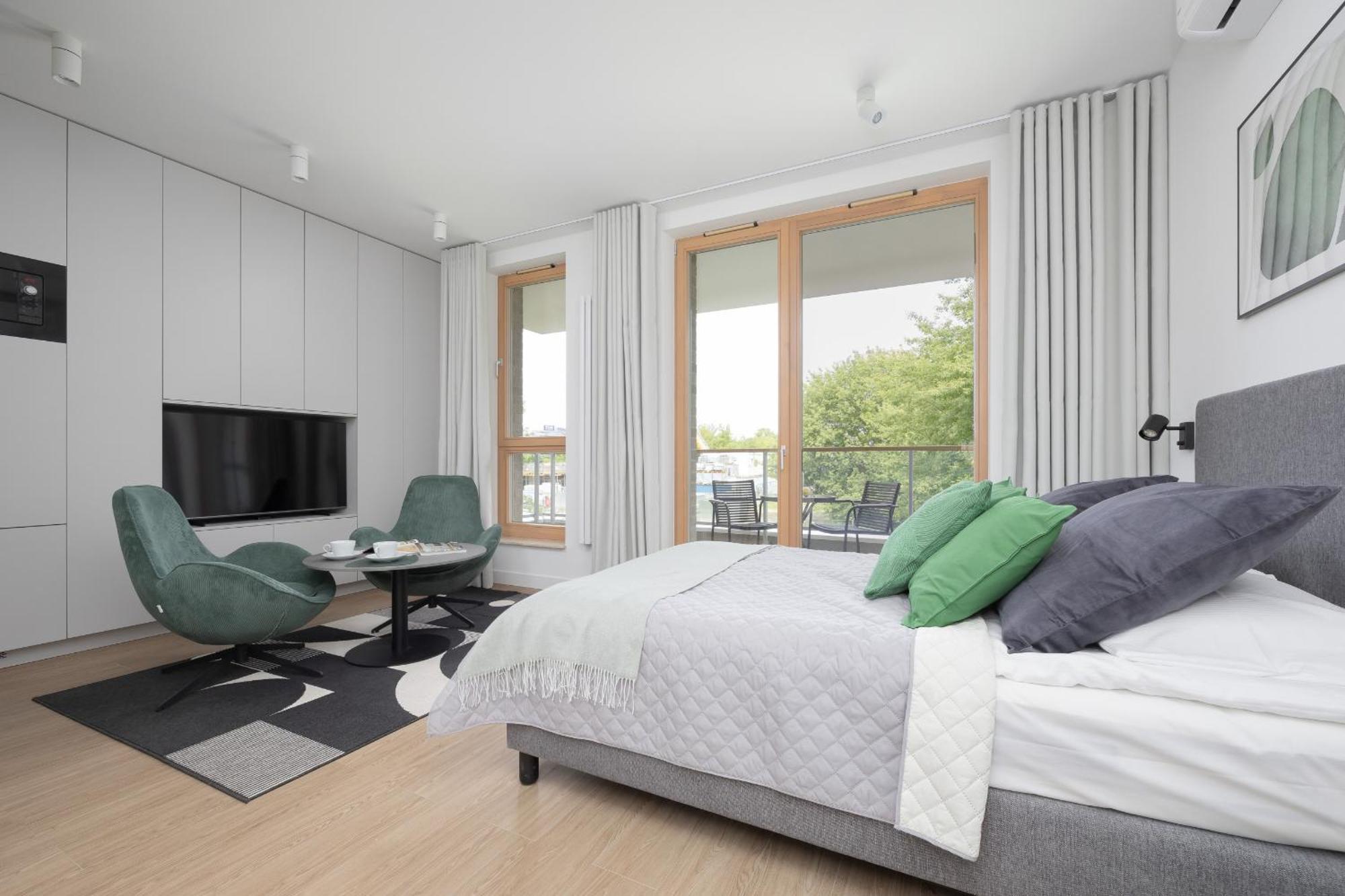 Exclusive And Modern In With Air Conditioning And Desk By Renters Prestige Apartment *