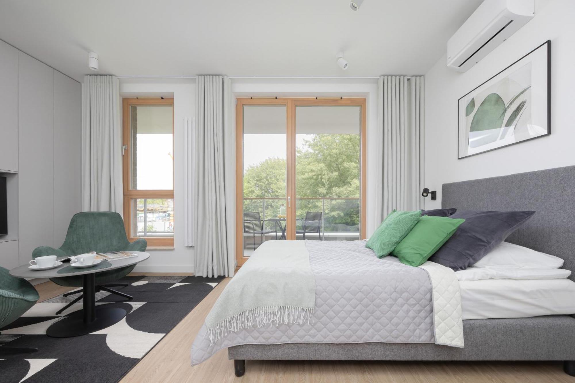 Exclusive And Modern In With Air Conditioning And Desk By Renters Prestige Warsaw