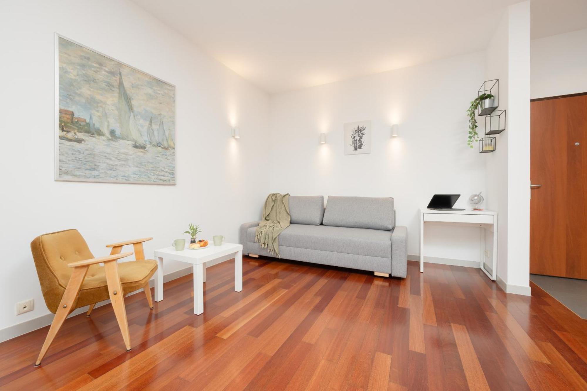 Spacious Studio Muranow & Parking By Renters
