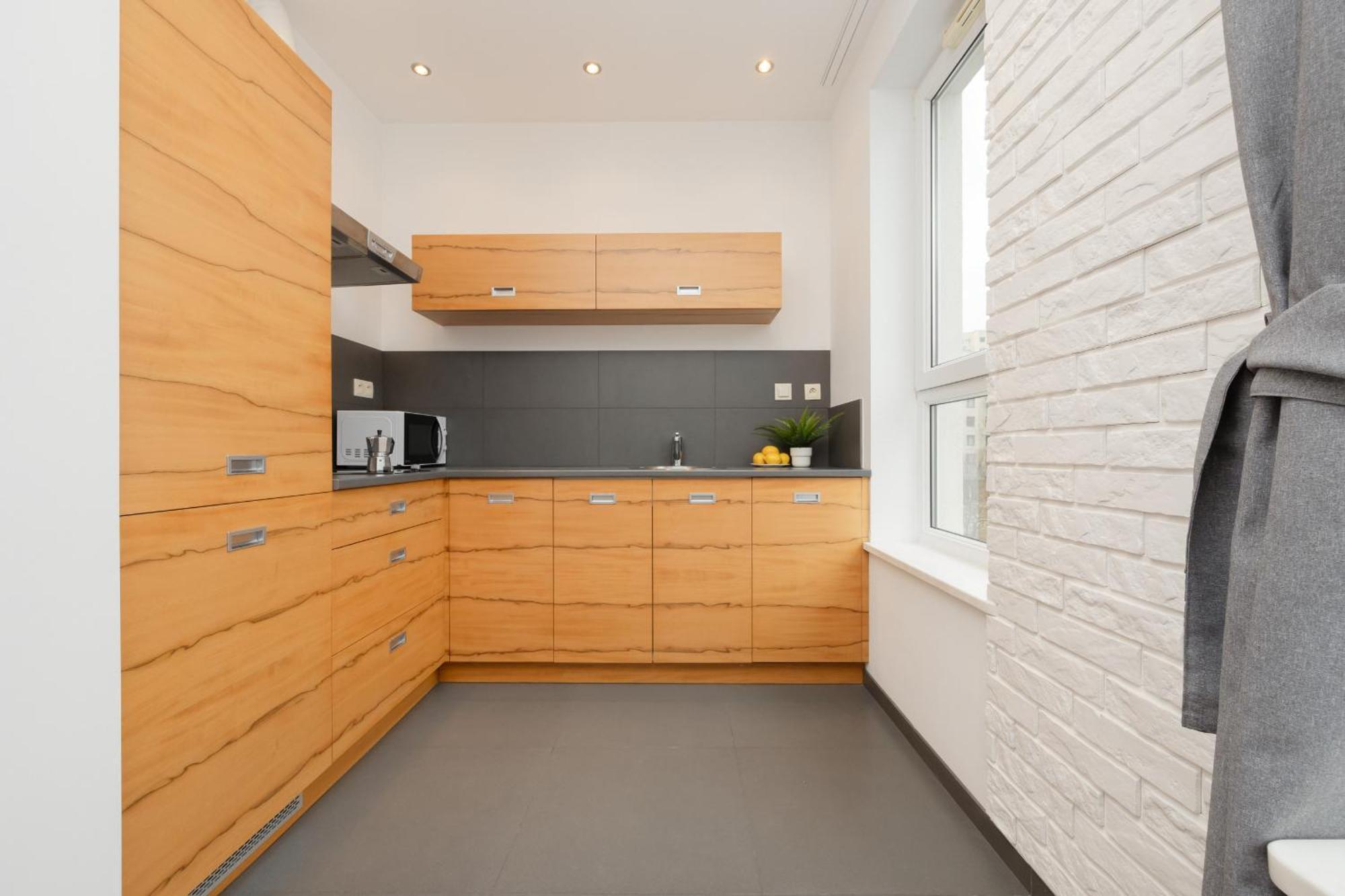 Spacious Studio Muranow & Parking By Renters *