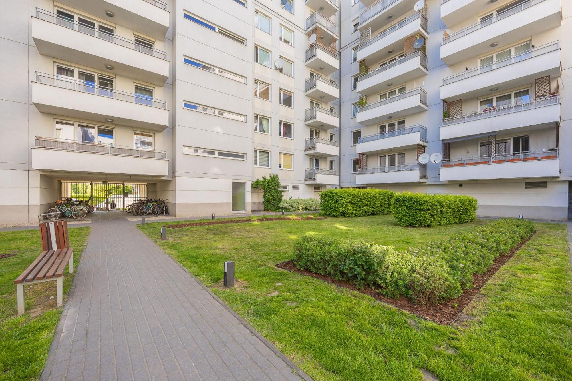 Apartment Luxury Four Bedroom With Parking & Balcony In Mokotow By Renters Prestige *