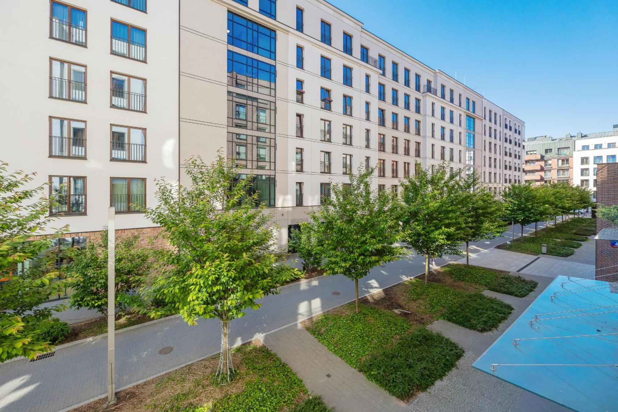 Przy Rzece Dla 2 Osob Z Parkingiem I Klimatyzacja W Warszawie By Rent Like Apartment *