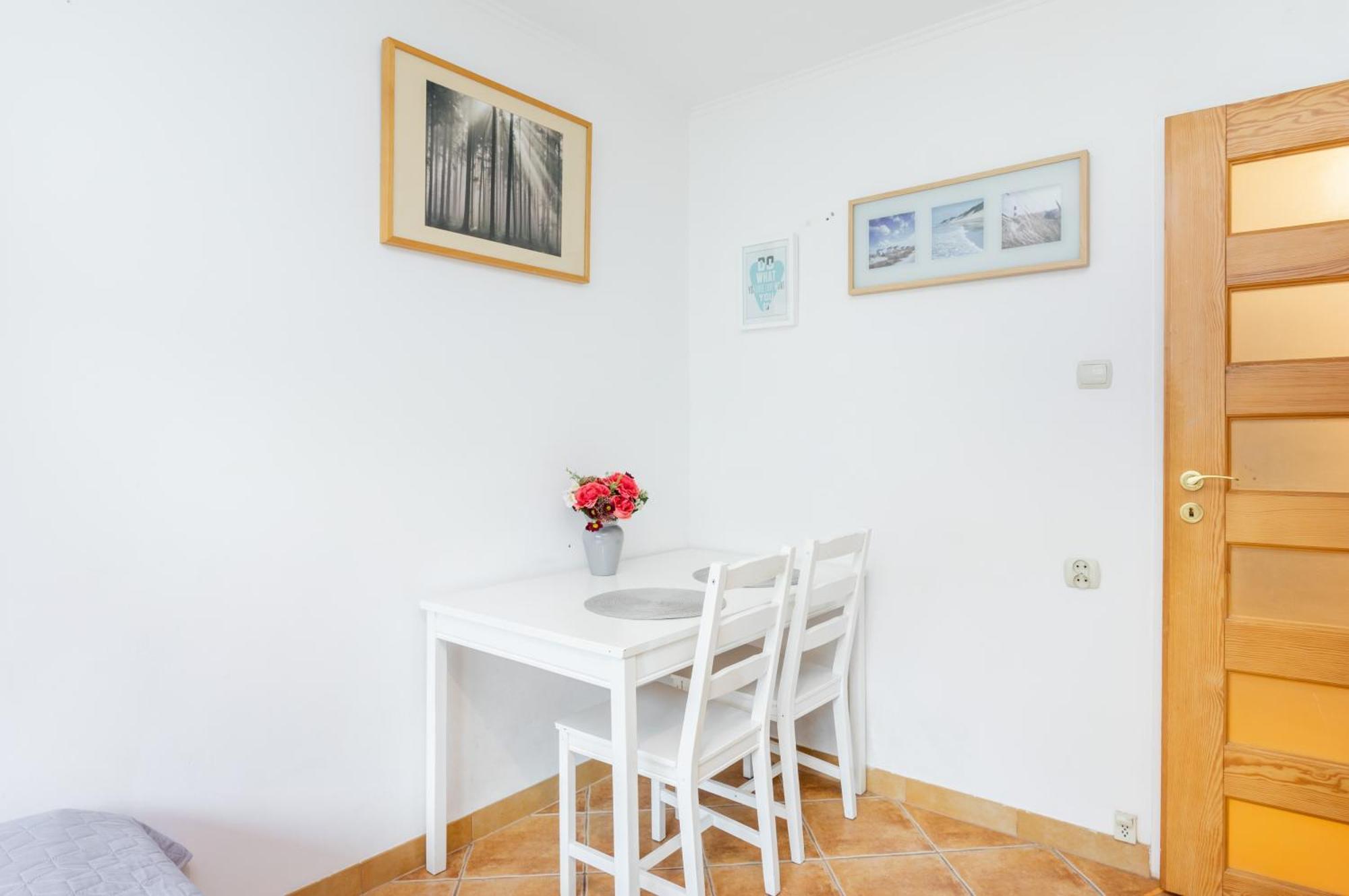 Cinnamon Metro Swietokrzyska Apartament Warszawa