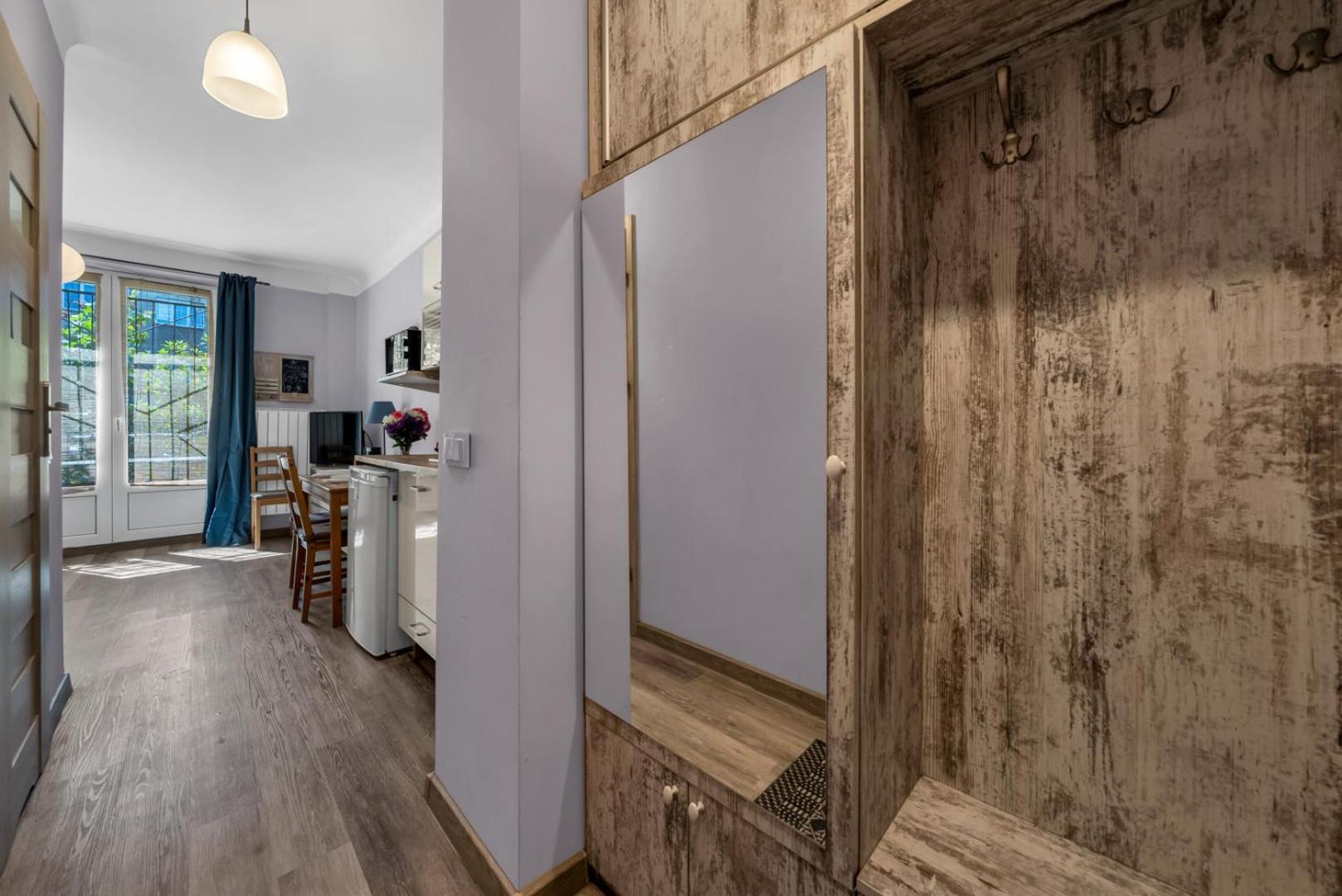 Apartamento - Parks & Metro Nearby - By Rentujemy Varsóvia